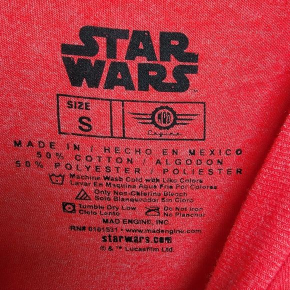 Star Wars Millennium Falcon Short Sleeve Red Tee - Size Small - Picture 4 of 4